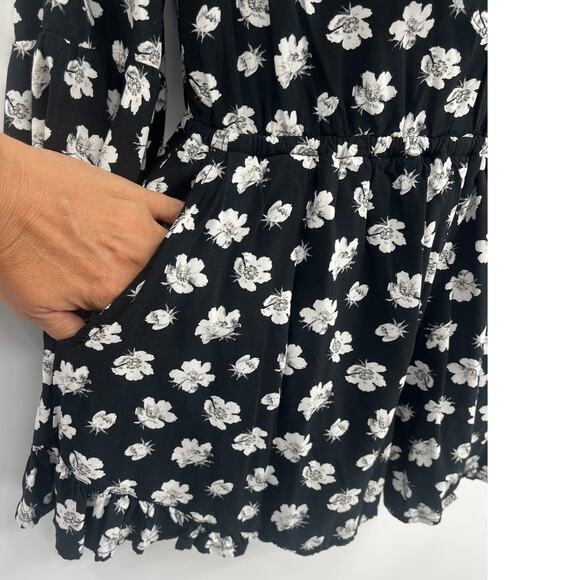 Abercrombi & Fitch Boho Floral Romper Sz S Indie Cottagecore Romantic Ruffle Tie - Picture 4 of 12